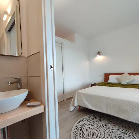 Aurora By Interhome *